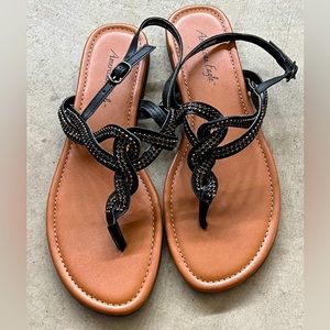 Cute brown and black sandals size 7.5 American eagle